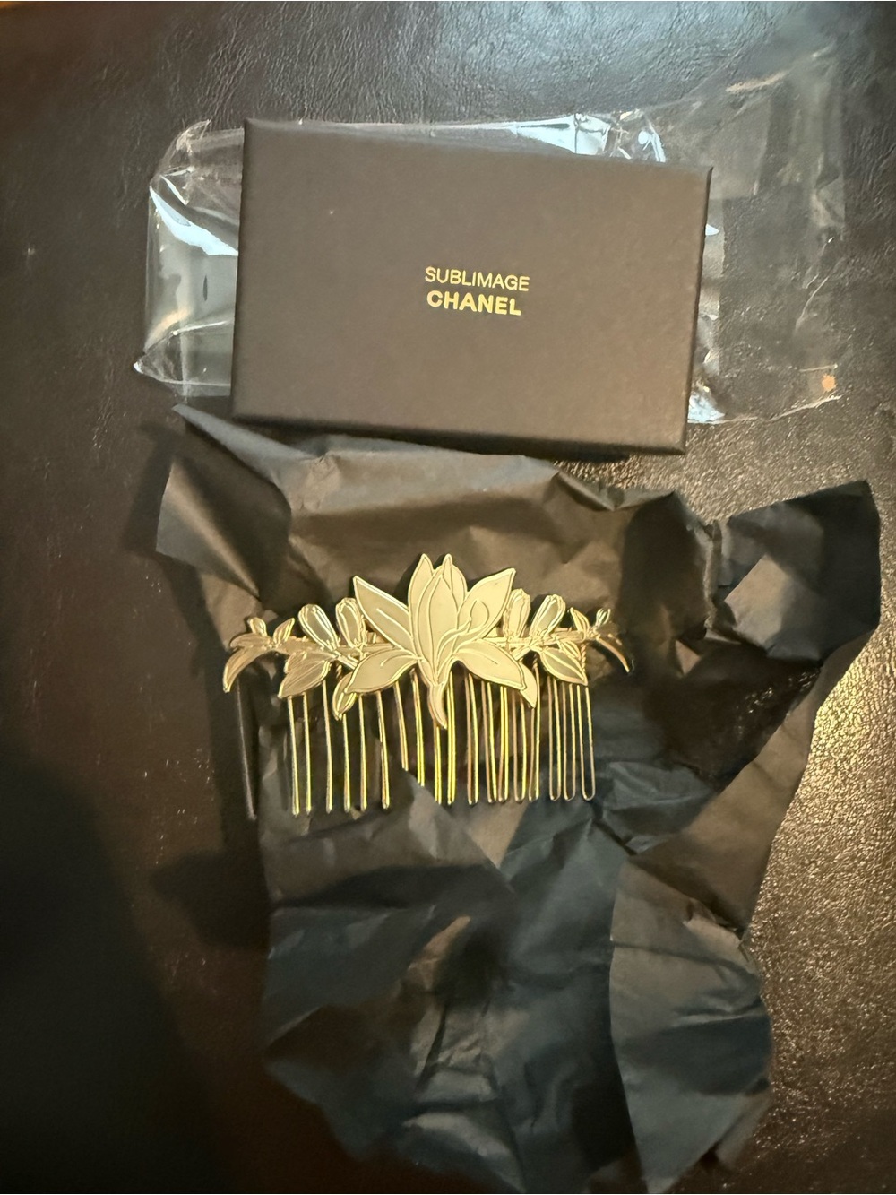 Chanel Sublimage Gold Floral Hair Comb GWP
